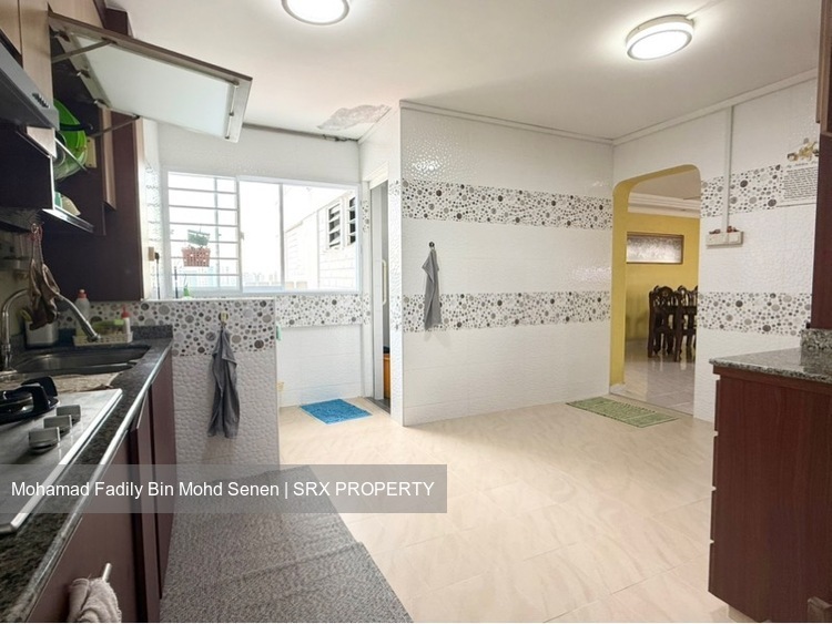 Blk 132 Geylang East Grove (Geylang), HDB Executive #500520491